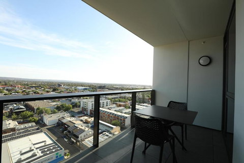 CBD Stunning High Floor View - FREE Parking FREE Netflix FREE Gym FREE Pool FREE Sauna FREE Coffee - Darwin Holiday 3