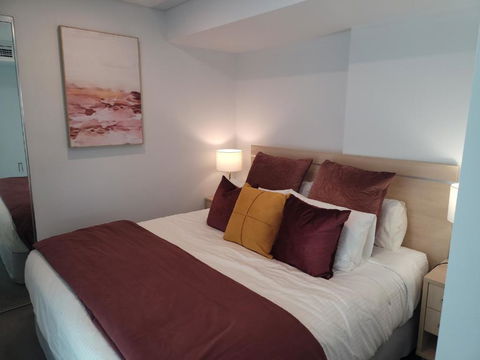 CBD Deluxe Private 2 Bedroom Apartment - Darwin Holiday 4