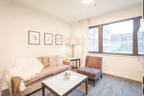 Central Located On Elizabeth St One Bedroom Apt - Darwin Holiday 3