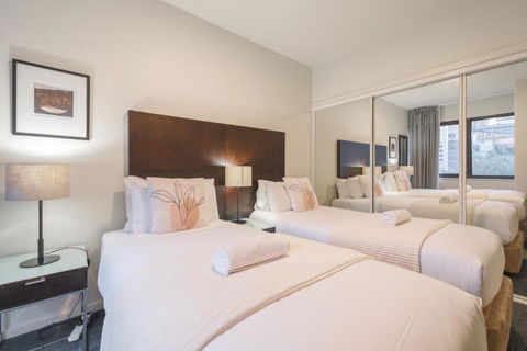 Central Located On Elizabeth St One Bedroom Apt - Darwin Holiday 0