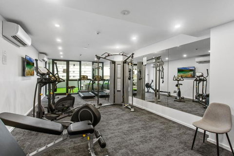 Central Canberra 2-Bed With Gym & BBQ Area - Darwin Holiday 2