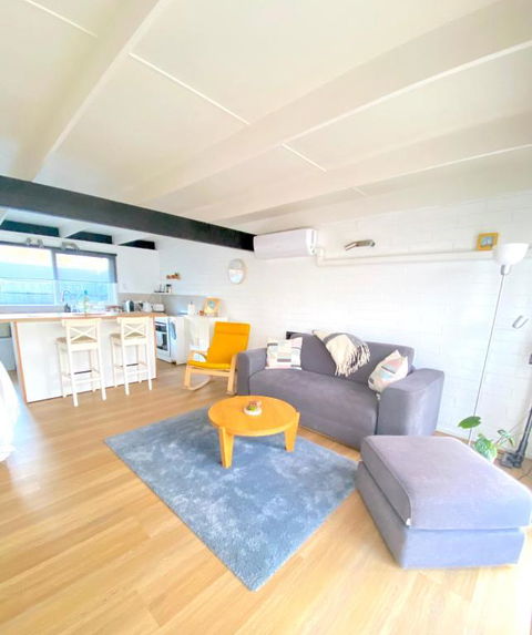 Charming Beach House - 5 Min Walk To Main St Mornington - Darwin Holiday 0