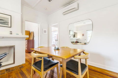 Central Flair - Cultural Vibrancy & Historical Charm - Darwin Holiday 3