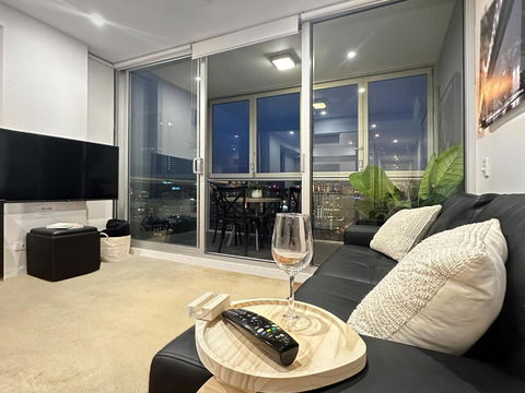 CBD Sky View Apartment - Darwin Holiday 1