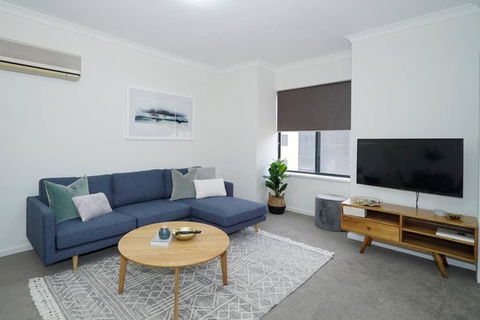 Classic East Perth - Close To Optus Stadium - Darwin Holiday 0