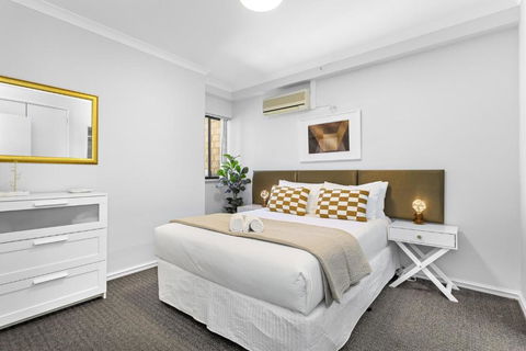 City Living Retreat - Modern 2BR Apartment In East Perth - Darwin Holiday 4