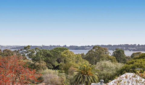 Charming South Perth Bungalow - Darwin Holiday 1