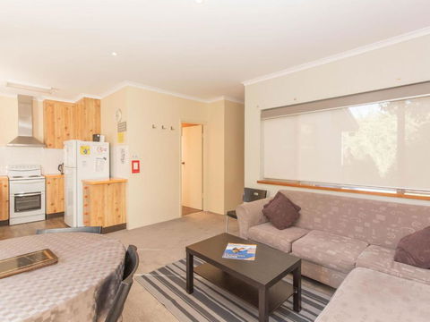 Charvel 1 35 Gippsland Street - Darwin Holiday 1