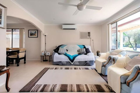 Cheerful 3 Bedroom House With Free Parking - Darwin Holiday 1