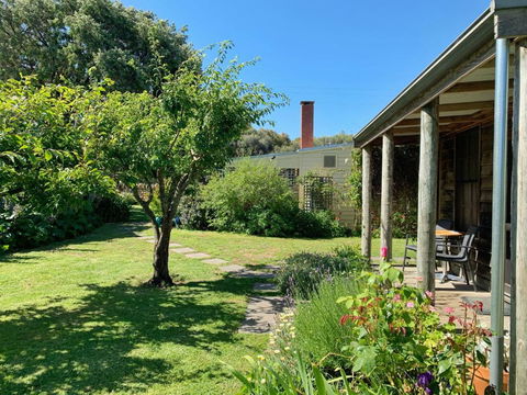 Cherry Plum Cottages - Darwin Holiday 0