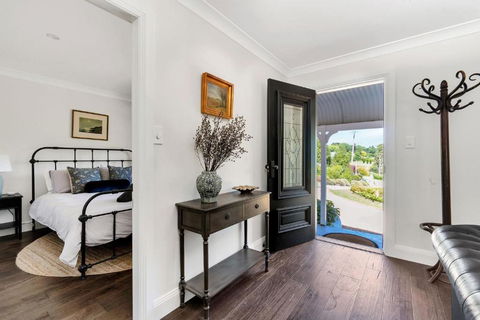 Cherry Tree Cottage, Burrawang, Southern Highlands - Darwin Holiday 3