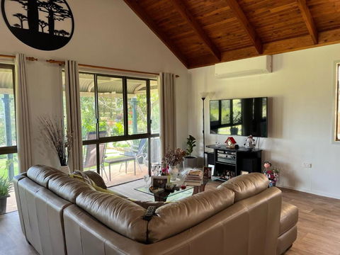 Chesterfield Farm Stay - Private Room - Darwin Holiday 4