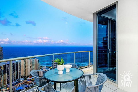 Chevron Renaissance 3 Bedroom Executive Sub Penthouse In Surfers Paradise - Q Stay - Darwin Holiday 0
