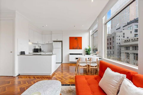Chic 1-Bed Apartment In The Heart Of Melbourne - Darwin Holiday 3