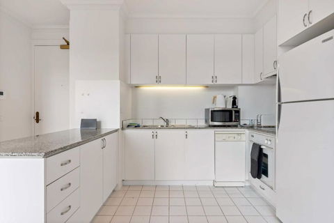 Chic 1-Bed Apartment In The Heart Of Melbourne - Darwin Holiday 2