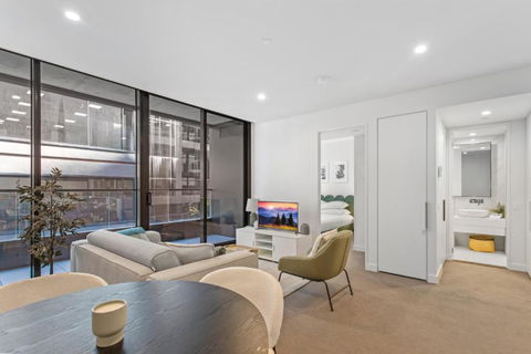 Chic 1-Bed With Pool & Amenities In St Kilda Road - Darwin Holiday 0