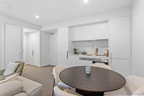 Chic 1-Bed With Pool & Amenities In St Kilda Road - Darwin Holiday 2