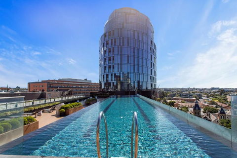 Chic 1-Bed With Pool & Amenities In St Kilda Road - Darwin Holiday 4