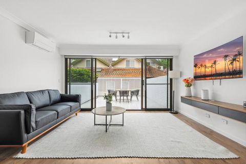 Chic 2-Bed By Landmarks Shops & Transport - Darwin Holiday 0