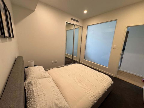 Chic Apartment Gladesville - Darwin Holiday 3