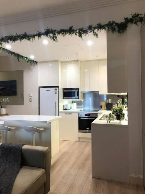 Chic Apartment Near Sydney Harbour - Darwin Holiday 4
