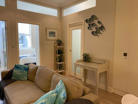 Chic Apartment Near Sydney Harbour - Darwin Holiday 3