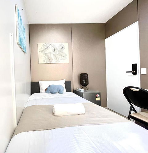 Chic Single Room - Convenient Spot At Pymble - Shared Bathroom - Darwin Holiday 0