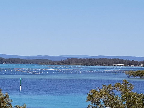 CHILL-OUT LAKESIDE - Wallis Lake Forster - Darwin Holiday 1