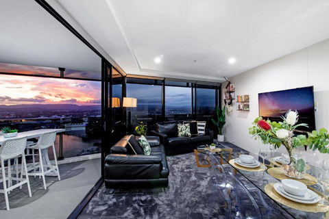Circle On Cavill Surfers Paradise- 2 Bedroom Sky Home - Darwin Holiday 3