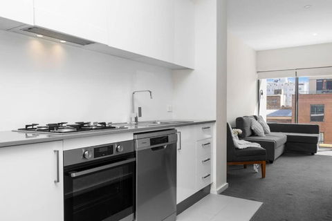 City Apartment - Darwin Holiday 1