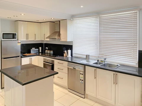 City Center - Comfortable 2-Bedroom Apartment - Darwin Holiday 2