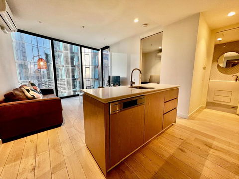 City Central Location, Parking And 2 Bed Apartment - Darwin Holiday 2