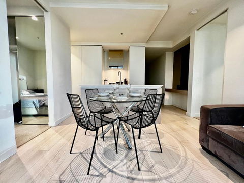 City Central Location, Parking And 2 Bed Apartment - Darwin Holiday 3