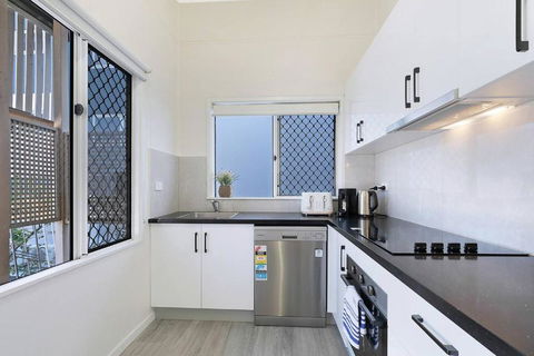 City Centre Comfort - Your Home In Vibrant Brisbane - Darwin Holiday 2