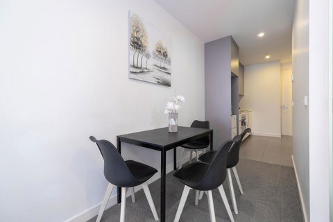 City Convenience 1br Apt Cbd Melbourne - Darwin Holiday 3