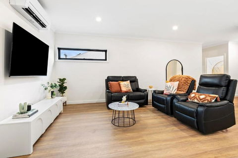 City Edge Apartment 1 (Wheelchair Accessible) - Darwin Holiday 4