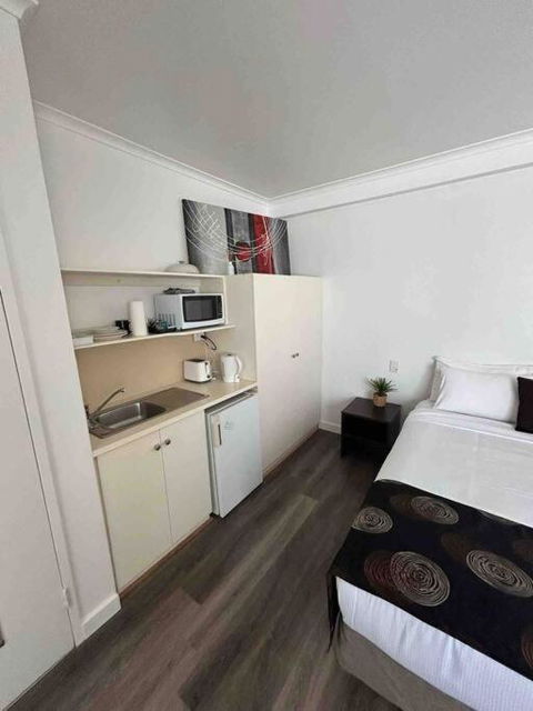 City Entire Ensuite Room 304 - Darwin Holiday 2