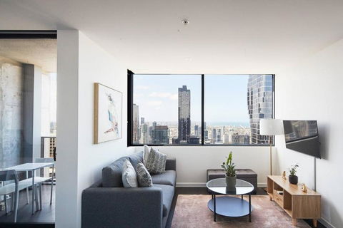 City Lights & Manhattan Heights - A Gem In Melbourne - Darwin Holiday 0