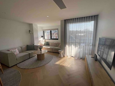 City Pad With Off Street Parking - Darwin Holiday 3