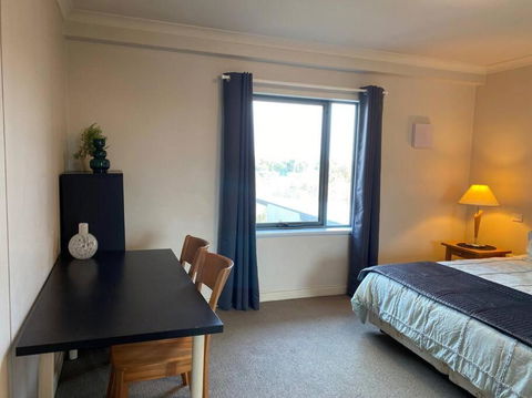 City River Views Free Parking WIFI Netflix Wine - Darwin Holiday 4