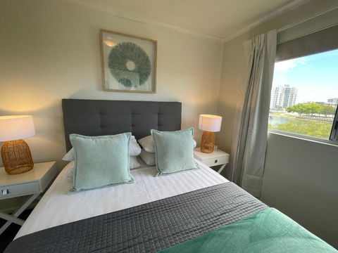 City Stadium Apartment On The Riverfront 38 - Darwin Holiday 3