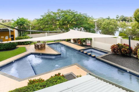 City Stadium Apartment On The Riverfront 38 - Darwin Holiday 4