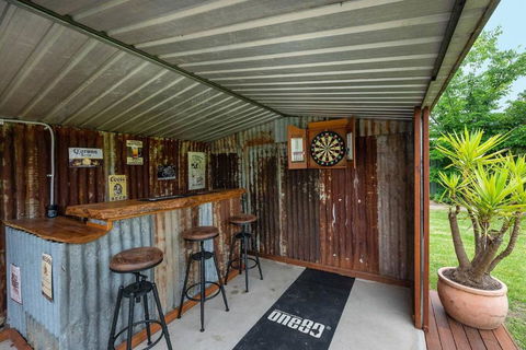 Clematis Cottage - Indoor-outdoor Mudgee Lifestyle - Darwin Holiday 2