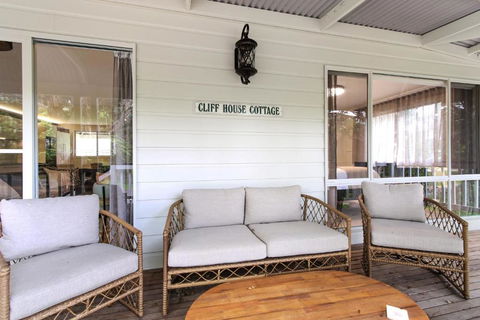 Cliff House Cottage - Darwin Holiday 0