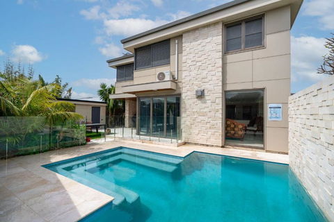 Clifftop Luxury With Pool - Darwin Holiday 2