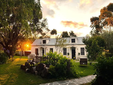 Clonmara Country House And Cottages - Darwin Holiday 0