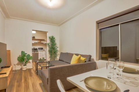 Close To City 2 Bedroom House Surry Hills - Darwin Holiday 1