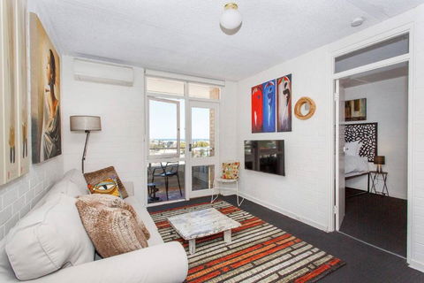 Cloud9 - Best Views In Fremantle - Darwin Holiday 1