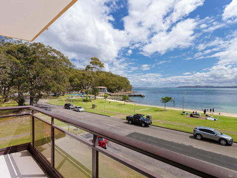Collendina 4 Fantastic Water Views And Sea Breezes - Darwin Holiday 0