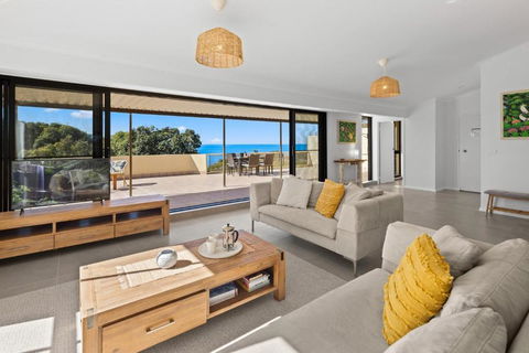 Coastal Chill - Darwin Holiday 1